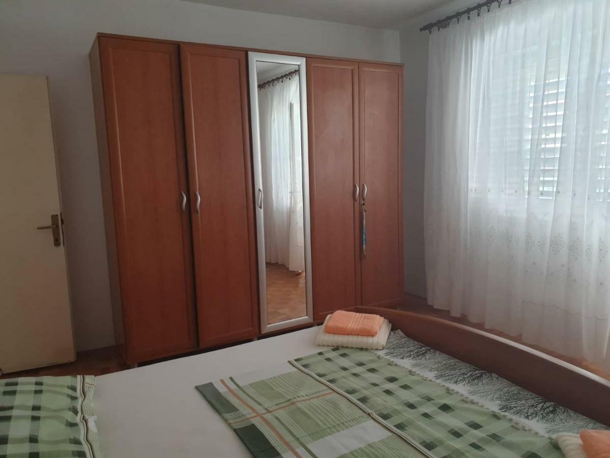 Apartman Vesna Pag Apartment Pag Town Exterior photo
